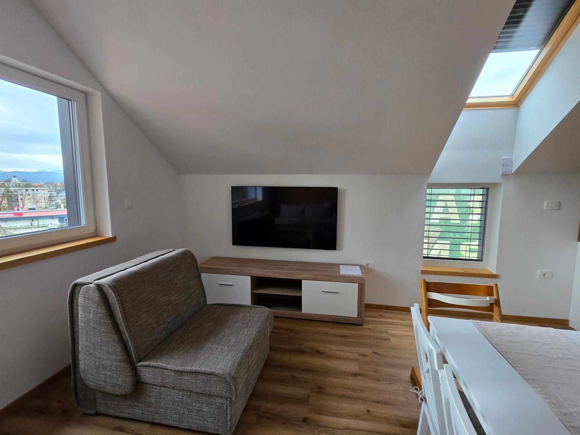 Agregat Apartma *